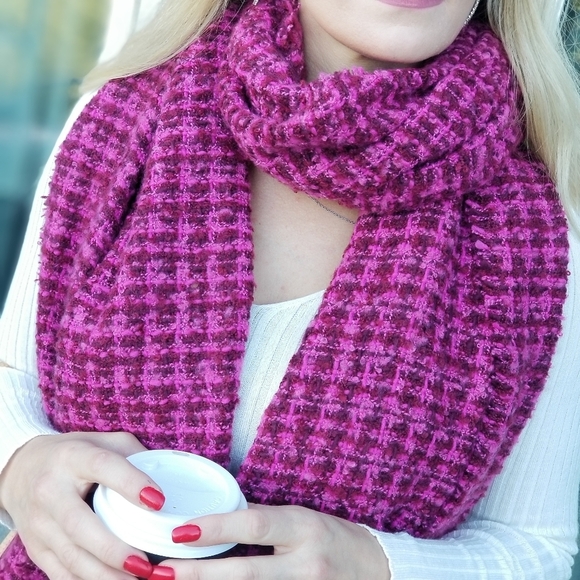 BERRY DELIGHTFUL Scarf / Shawl / Wrap - oversized - Picture 3 of 5